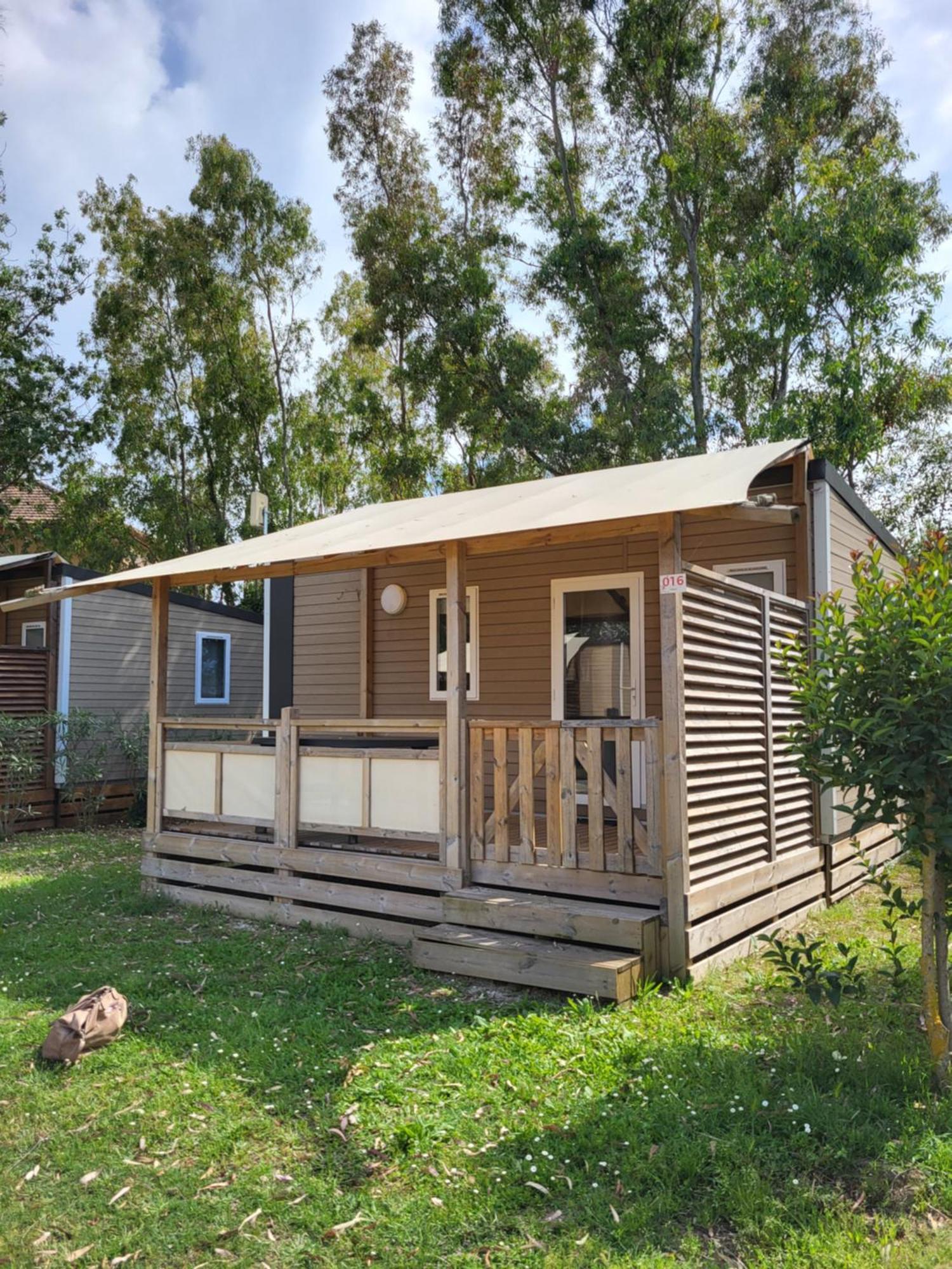 Mobil 4 Personnes Climatise Campsite